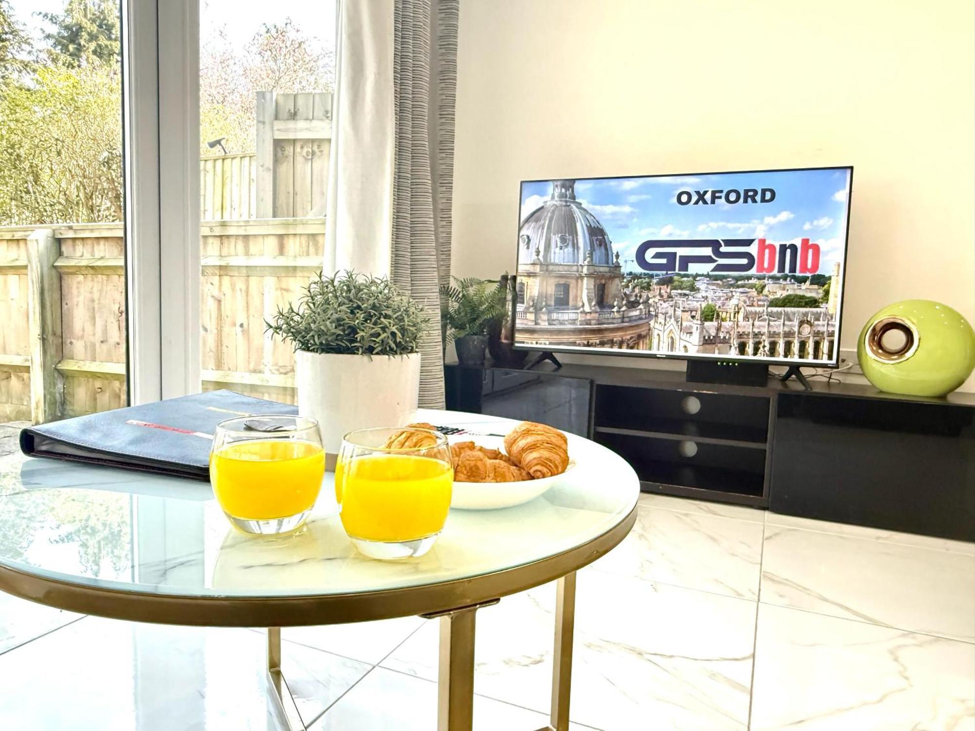 Panorama House, Luxury 2-Bedroom Apartment 2 キッドリントン エクステリア 写真